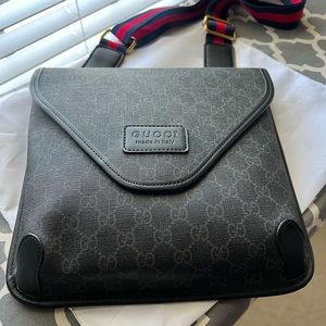 Crossbody bag